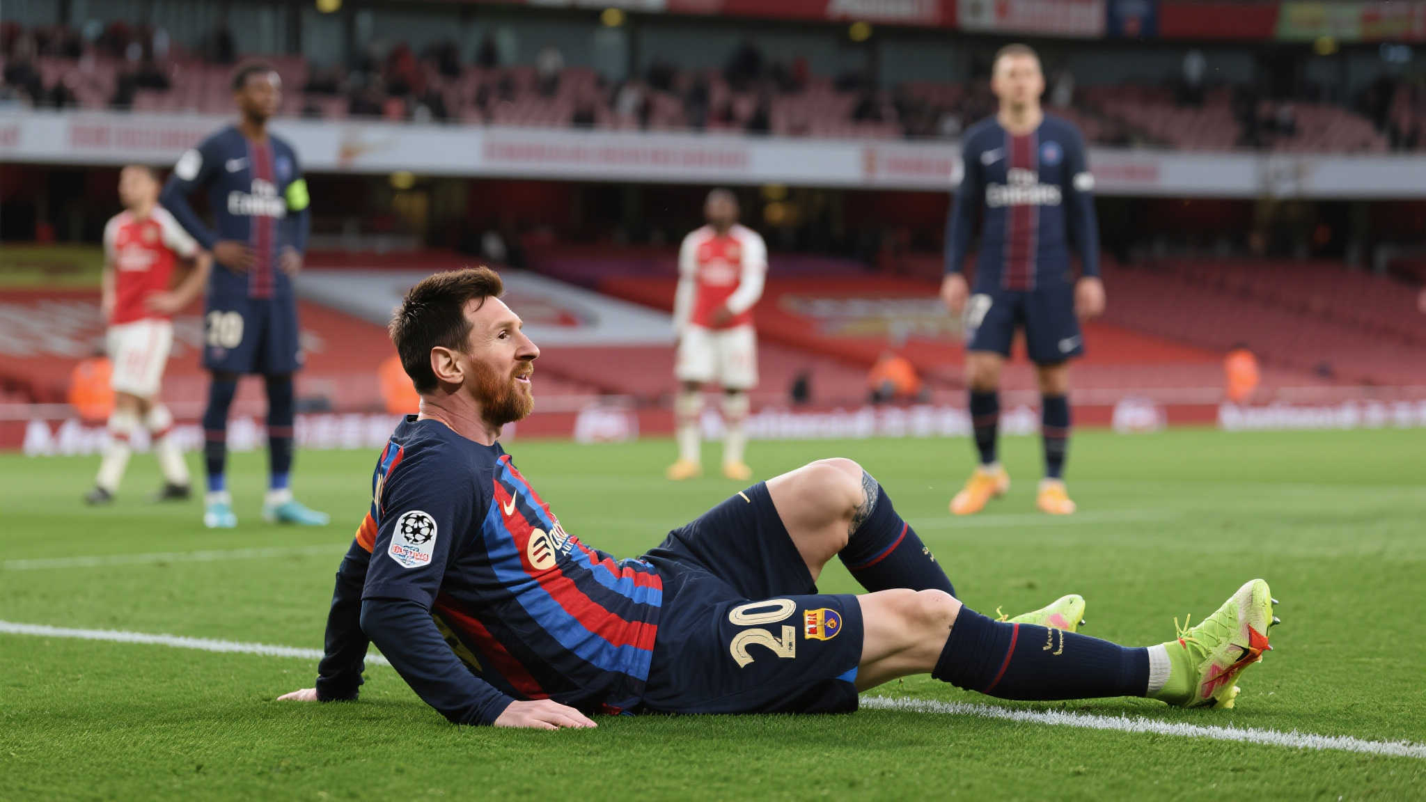 现代足坛，大师级球员总是吸引无数关注。在梅西走过巴